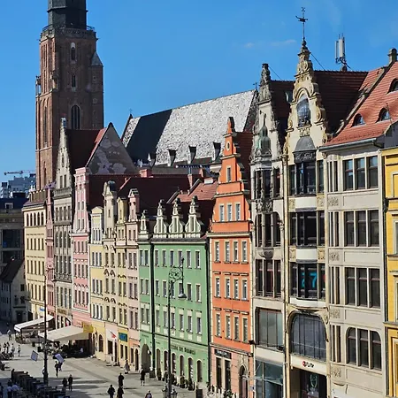 Majestic -150m2 With Iconic Market Square View As R506 Lägenhet