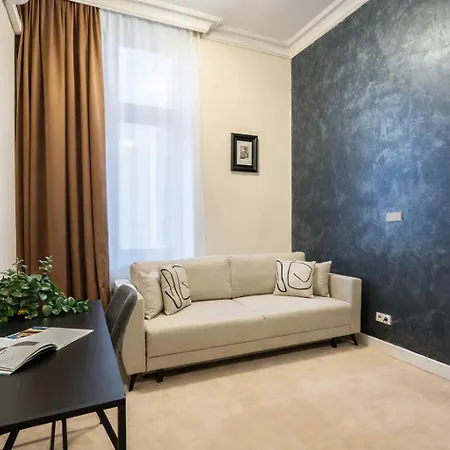 Lägenhet Majestic -150m2 With Iconic Market Square View As R506