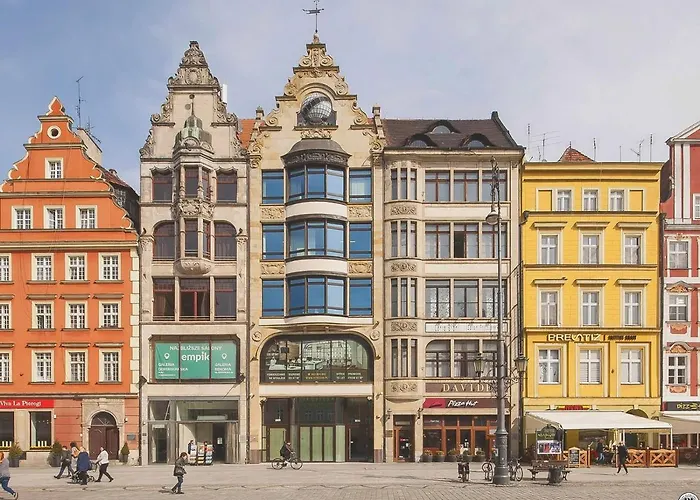 Majestic -150m2 With Iconic Market Square View As R506