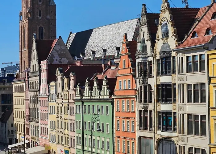 Majestic -150m2 With Iconic Market Square View As R506 Lägenhet