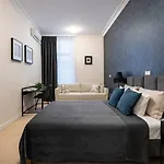 Majestic -150m2 With Iconic Market Square View As R506 * Breslavia
